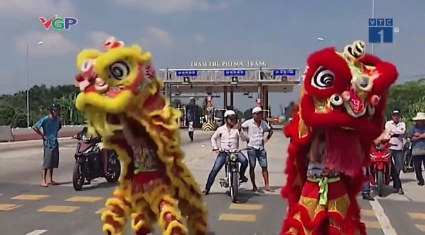 Tài xế múa lân ở BOT Sóc Trăng, chủ đầu tư nói gì?