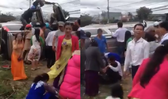 Xe ô tô chở khách đi đám cưới gặp nạn, 2 người nhập viện