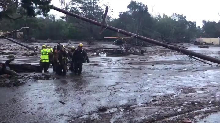 Clip: Khoảnh khắc lũ bùn càn quét, California tan hoang như tận thế