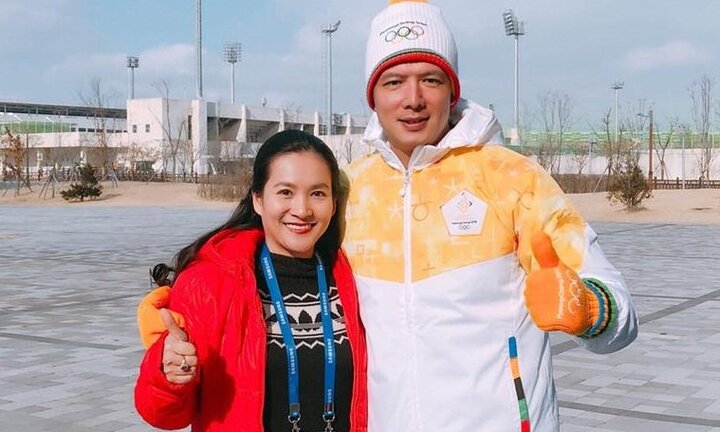 Sau ồn ào ảnh thân mật với Trương Quỳnh Anh, Bình Minh tình tứ cùng vợ ở Hàn Quốc