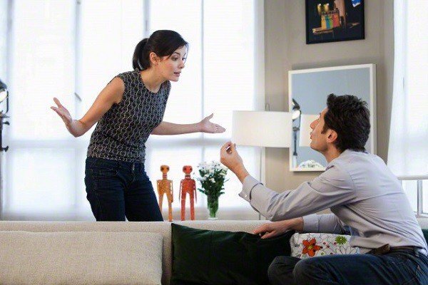 Bức xúc vì nhà chồng keo kiệt, cô gái đòi ly hôn, về nhà bố mẹ đẻ