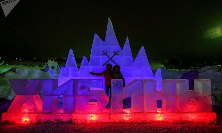 Cung điện băng kỳ ảo, đẹp như tiên cảnh ở cực Bắc nước Nga