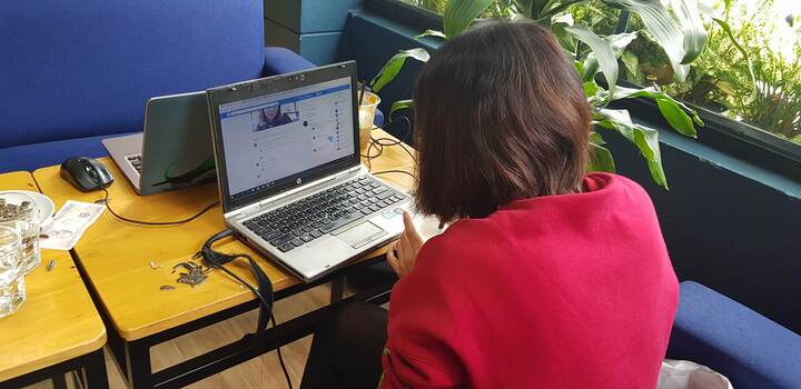 Hàng loạt shop bán quần áo online kiếm tiền tỷ trong năm 2017