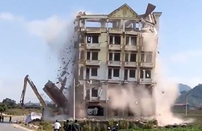 Cuộc sống xa hoa như đế vương của Tàng KeangNam trước khi bị bắt