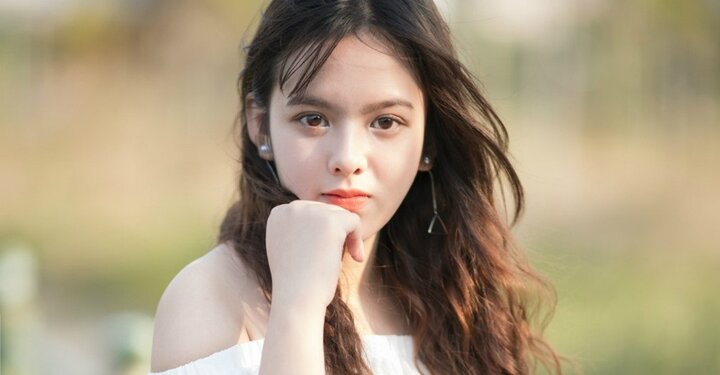 'Hot girl ảnh kỷ yếu' bị nhầm là gái Tây khiến dân mạng kiếm tìm