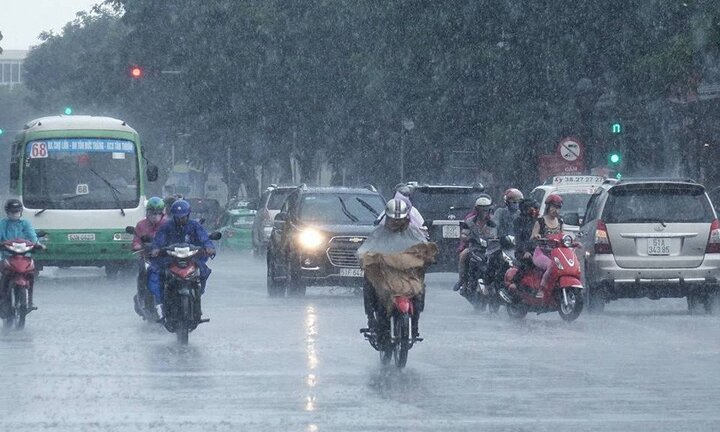 Dự báo thời tiết 19/1: 'Em gái mưa' ghé thăm cả ba miền đất nước