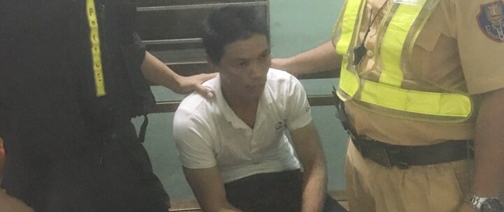 CSGT tìm theo định vị tóm gọn tên trộm xe mô tô, điện thoại di động ở Sài Gòn