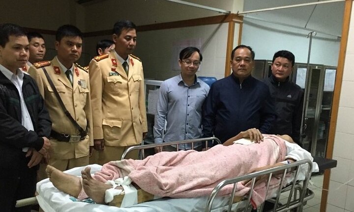 Xe 'điên' tông tổ CSGT đang xử lý tai nạn: Sức khỏe các nạn nhân giờ ra sao?