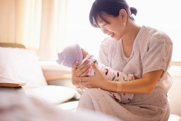 Những cách chăm con của mẹ khiến con yếu đi, vào viện như cơm bữa