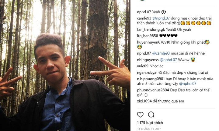 Nhân tố bí ẩn của U23 Việt Nam, tiền vệ Hồng Duy gây sốt vì đi bán... son