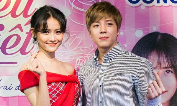 Hậu nghi vấn ‘khóa môi’ giữa đêm, Trương Mỹ Nhân diện đồ đôi, tình tứ bên Kent Phạm