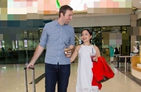 Lan Phương: 'Tôi bối rối khi biết mình mang bầu'