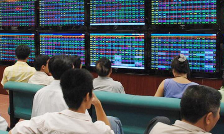 Ngày điên rồ của chứng khoán: Làm giá hay bẫy tăng giá?