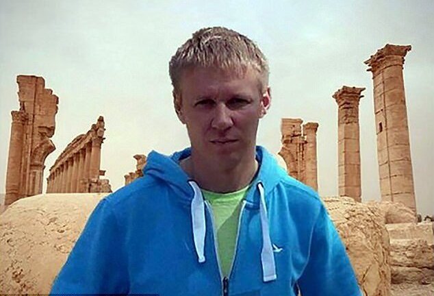 Gia thế đặc biệt của phi công Nga tự sát quả cảm ở Syria