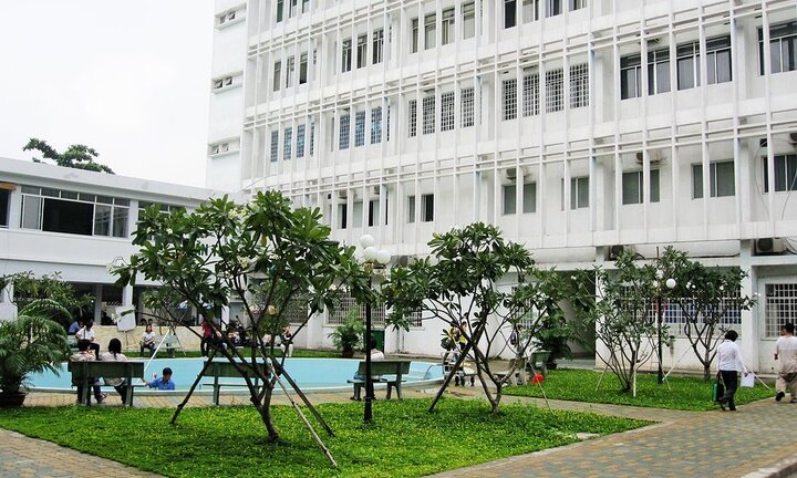 Đại học Y khoa Phạm Ngọc Thạch dự kiến tuyển sinh 1.200 chỉ tiêu năm 2018