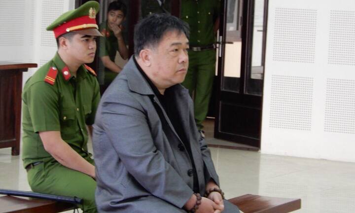 Kẻ nhắn tin doạ giết chủ tịch Đà Nẵng Huỳnh Đức Thơ khai gì trước toà?