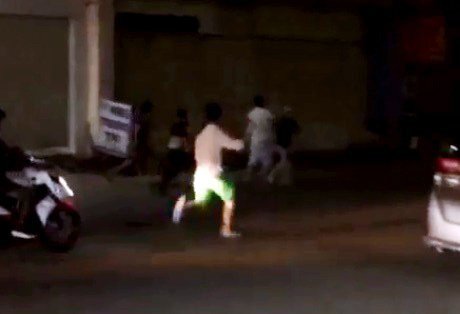 Nhóm giang hồ đập tiệm massage vì không được tiếp viên 'chiều'