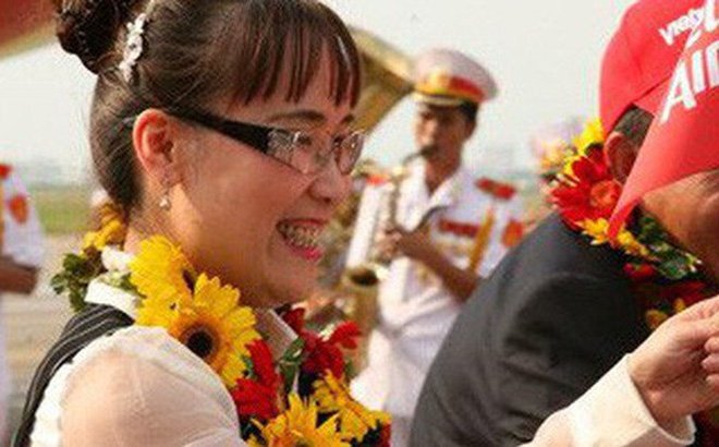 Hàng không cháy vé, CEO Vietjet Nguyễn Thị Phương Thảo cũng 'mắc kẹt' không về được Hà Nội