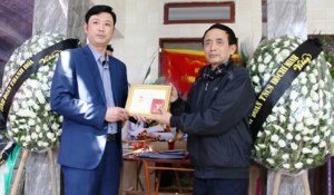 Trao bằng tốt nghiệp danh dự cho sinh viên quên mình cứu 3 mẹ con