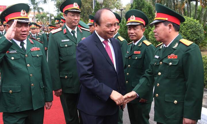 Thủ tướng Nguyễn Xuân Phúc thăm, làm việc tại Quân khu 5