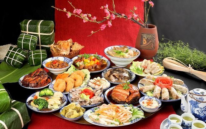 Ăn Tết thế nào để không lo tăng cân, ngộ độc?