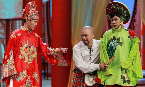 Đằng sau trang phục lòe loẹt của 'cô Đẩu' trong 'Táo quân 2018'