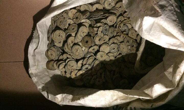 Đào móng xây nhà, dân Bắc Giang tìm thấy 'kho báu 200 năm' dưới lòng đất