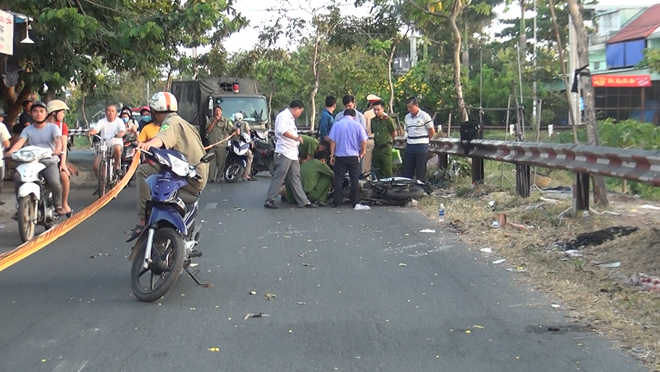Nam thanh niên nằm chết ven đường với vết cắt cổ: Thông tin mới nhất