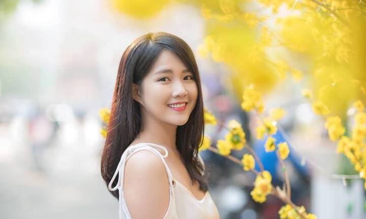 'Hot girl Reuters' khoe ảnh đẹp không tì vết ngày đầu năm mới