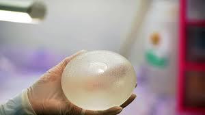 Đất nước phẫu thuật nâng ngực miễn phí cho người nghèo