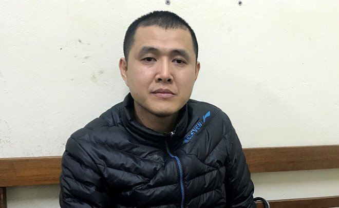 Nhậu say, đâm chết người tại lễ hội rồi bỏ trốn