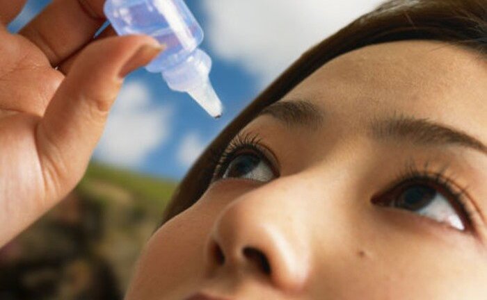 Sắp chữa được cận thị bằng thuốc nhỏ mắt
