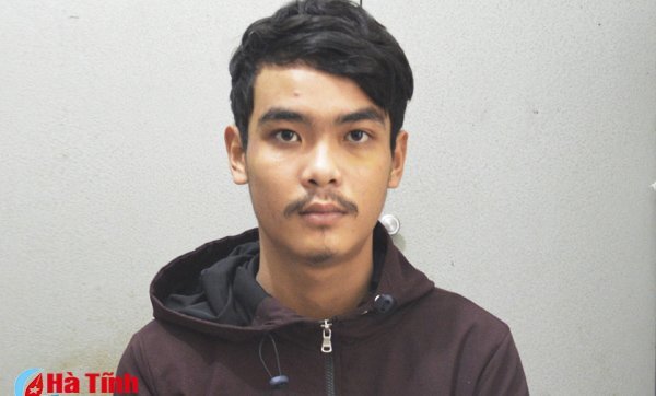 Bị từ chối rượu mời, gã trai làng điên cuồng đâm trọng thương 6 người trong tiệc cưới