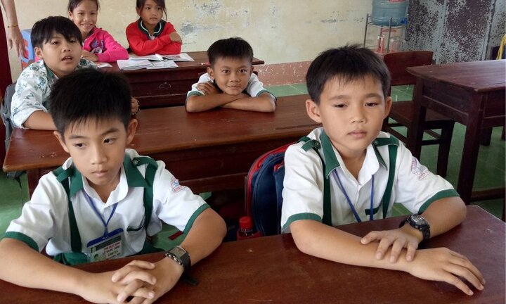 Nhặt được hơn 40 triệu đồng, học sinh lớp 3 trả lại cho người mất