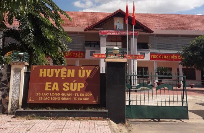 Đắk Lắk kỷ luật trưởng ban tổ chức huyện ủy ưu ái người nhà