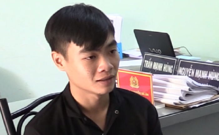 Nhậu trong phòng trọ gây ồn ào, 2 thanh niên bị hàng xóm đâm thương vong