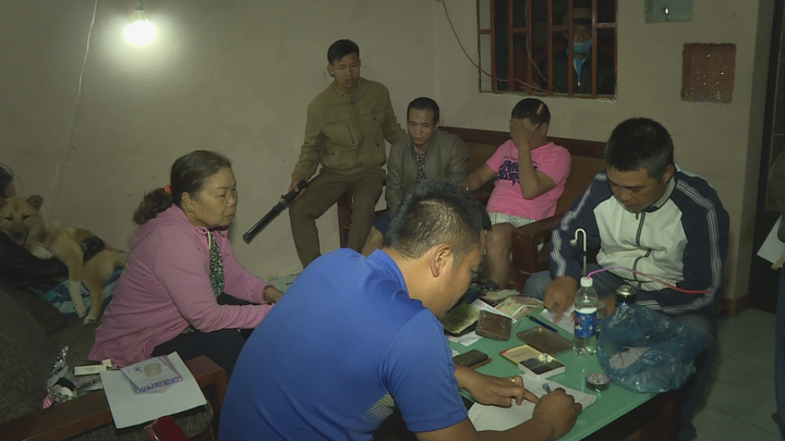 Bắt quả tang nhóm thanh niên buôn bán ma túy trong phòng trọ