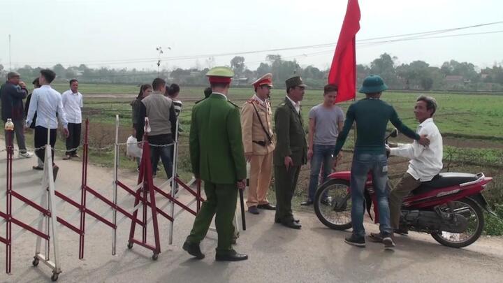 Video: Điều hàng trăm cảnh sát đảm bảo an ninh hội phết Hiền Quan