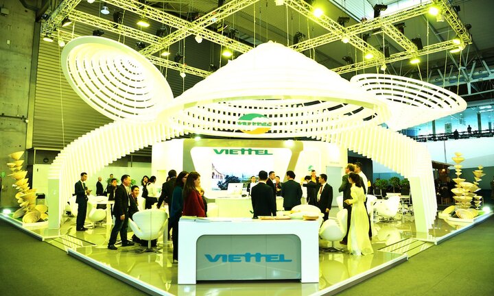 Bộ trưởng Lào tại MWC: 'Chúng tôi rất tự tin về tương lai của Viettel'