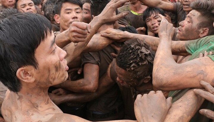 Hỗn loạn ở lễ hội cướp Phết, Bộ VHTTDL yêu cầu báo cáo