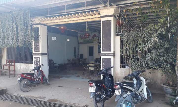 Bị rọi đèn pha vào mặt, nam thanh niên bức xúc đánh chết người