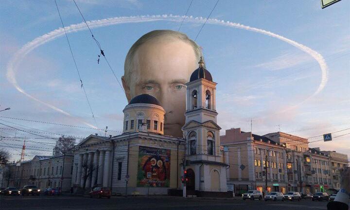 Xôn xao vầng hào quang bí ẩn xuất hiện khi Tổng thống Putin tới vận động tranh cử