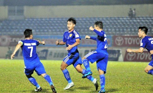Video: 'Huỳnh Đức đệ nhị' mở hàng bàn thắng cho V-League 2018