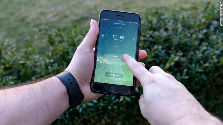 Ứng dụng độc đáo đổi bước chân lấy iPhone X