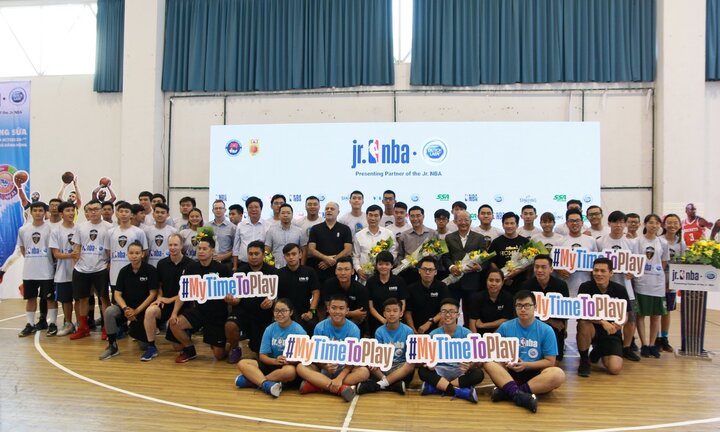 Chương trình Jr. NBA Việt Nam lần thứ 5 đồng hành bởi Sữa Cô Gái Hà Lan