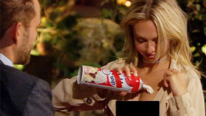 Show hẹn hò của Mỹ sắp về Việt Nam tràn ngập cảnh dung tục, phản cảm