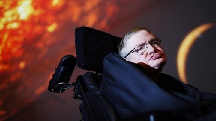 Video: Thiên tài vật lý Stephen Hawking và những cống hiến khiến nhân loại kính nể