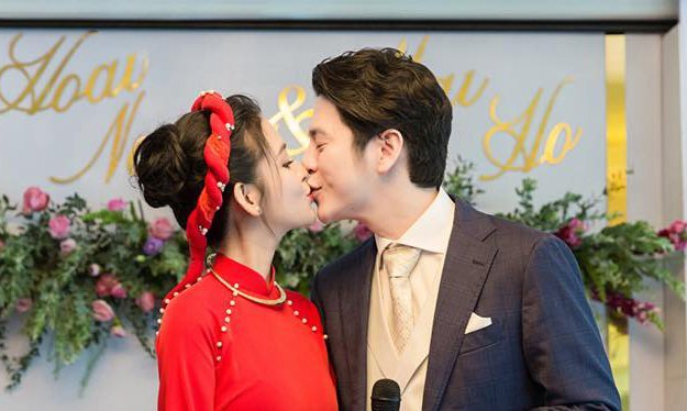 Mai Hồ công khai loạt khoảnh khắc ngọt ngào với chồng sắp cưới trong lễ đính hôn