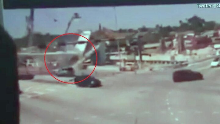 Clip: Khoảnh khắc sập cầu nặng gần 1.000 tấn qua camera giám sát