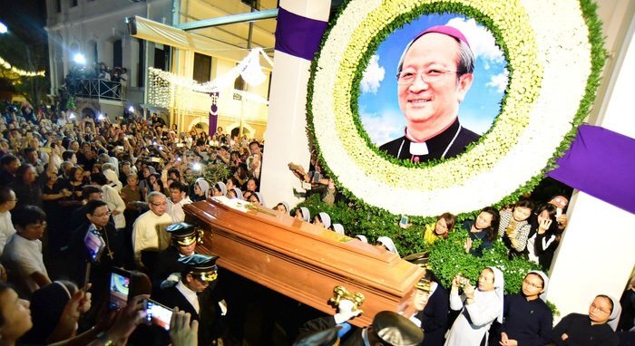 Đức Tổng giám mục Phaolô Bùi Văn Đọc: Con người của yêu thương